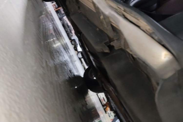 Used Buick Envision 2016 20T Two-Wheel-Drive Elite Model Left Side Sill