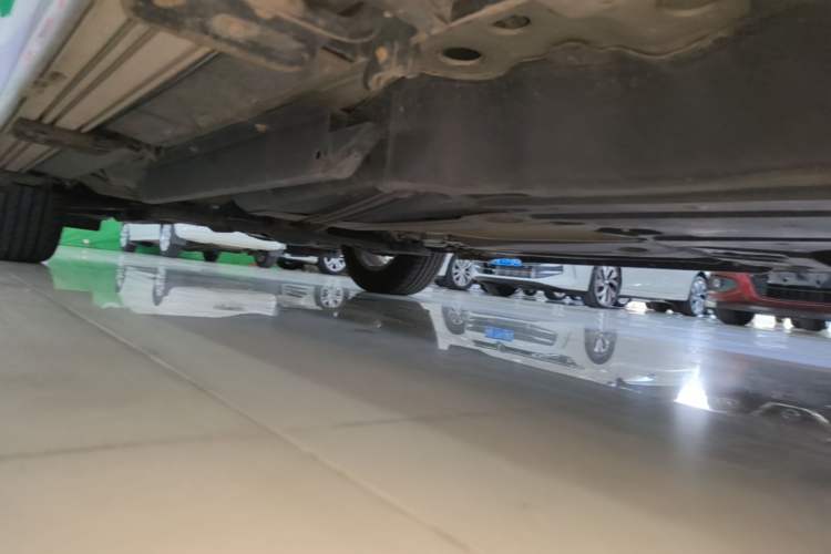 Used Buick Envision 2016 20T Two-Wheel-Drive Elite Model Left Side Sill