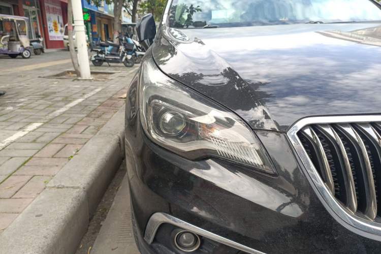 Used Buick Envision 2016 20T Two-Wheel-Drive Elite Model Right Front Headlight