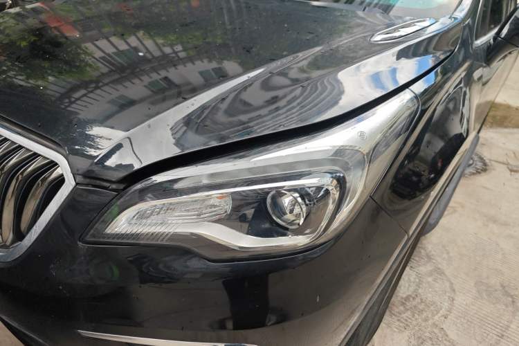 Used Buick Envision 2016 20T Two-Wheel-Drive Elite Model Right Front Headlight