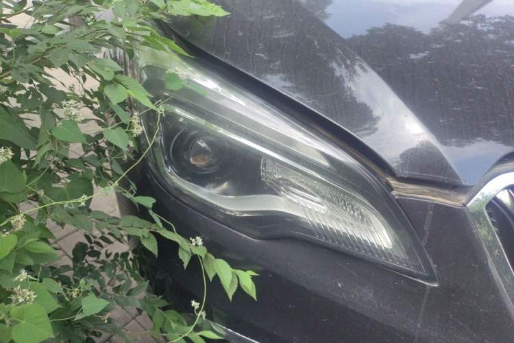 Used Buick Envision 2016 20T Two-Wheel-Drive Elite Model Right Front Headlight