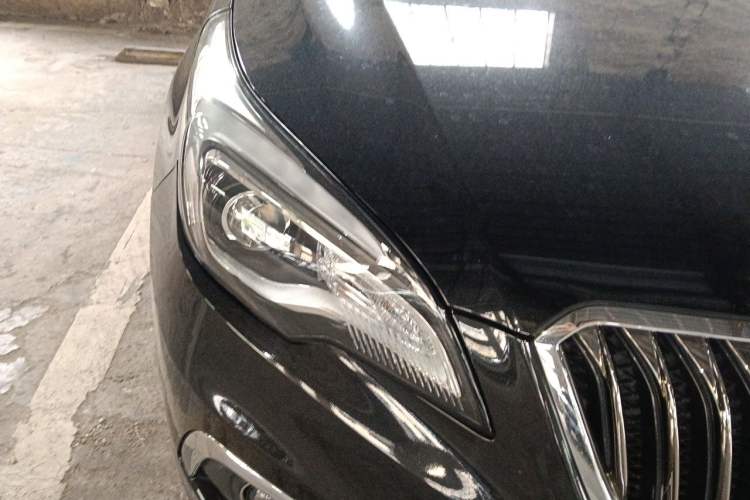 Used Buick Envision 2016 20T Two-Wheel-Drive Elite Model Right Front Headlight