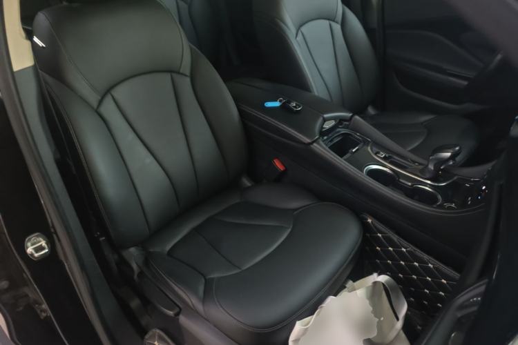 Used Buick Envision 2016 20T Two-Wheel-Drive Elite Model Right Front Seat
