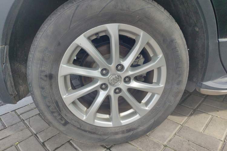Used Buick Envision 2016 20T Two-Wheel-Drive Elite Model Right Front Wheel Hub