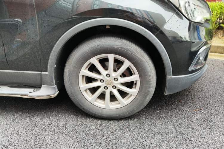 Used Buick Envision 2016 20T Two-Wheel-Drive Elite Model Right Front Wheel Hub