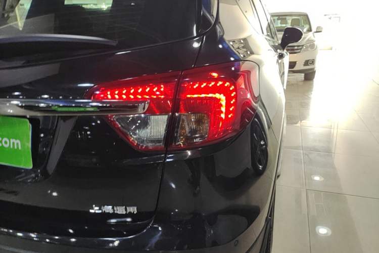 Used Buick Envision 2016 20T Two-Wheel Drive Leading Version Right Rear Taillight