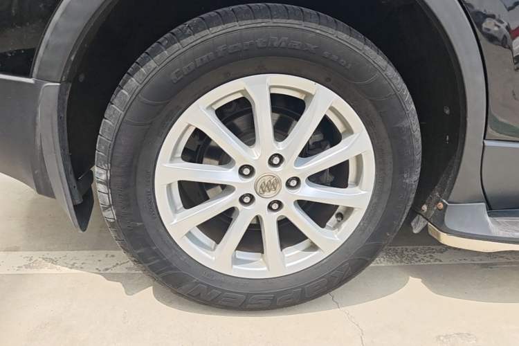 Used Buick Envision 2016 20T Two-Wheel-Drive Elite Model Right Rear Wheel Hub