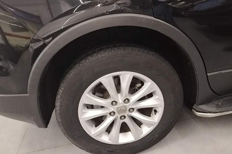 Used Buick Envision 2016 28T Four-Wheel Drive Elite Version Right Rear Wheel Hub