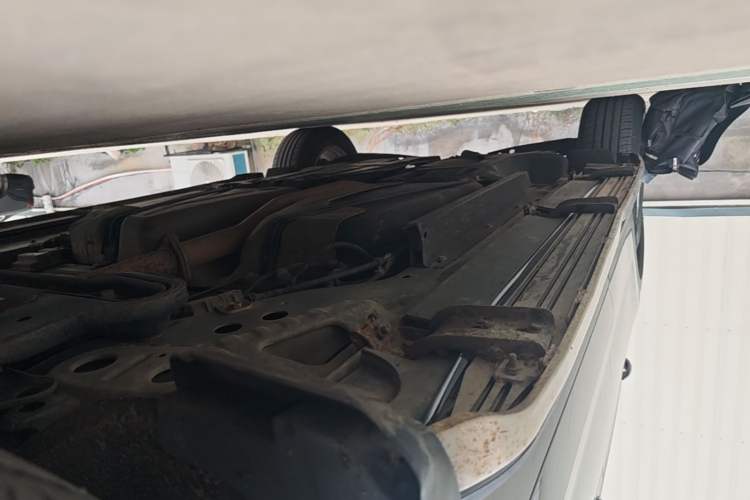 Used Buick Envision 2016 20T Two-Wheel-Drive Elite Model Right Side Sill