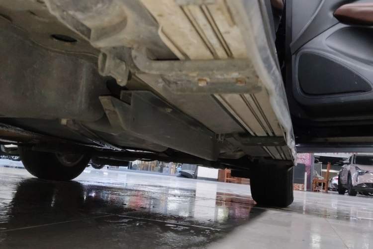 Used Buick Envision 2016 20T Two-Wheel-Drive Elite Model Right Side Sill