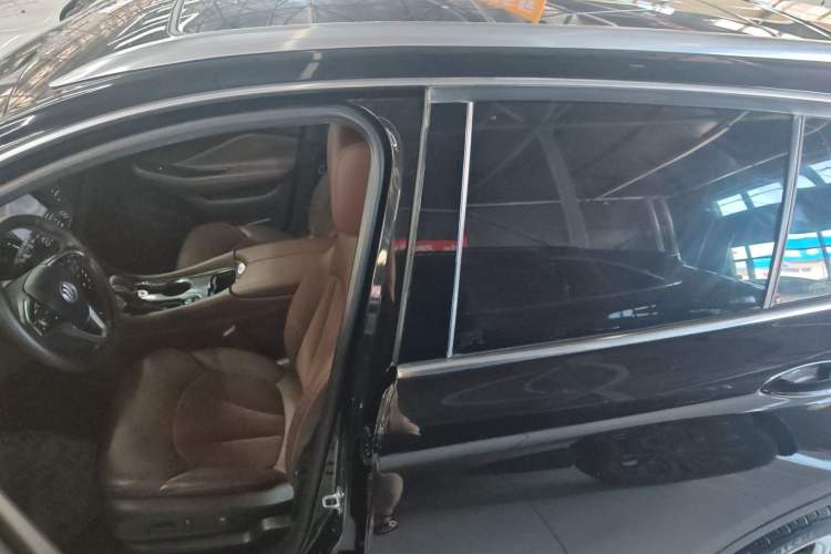 Used Buick Envision 2016 20T Two-Wheel-Drive Elite Model Roof