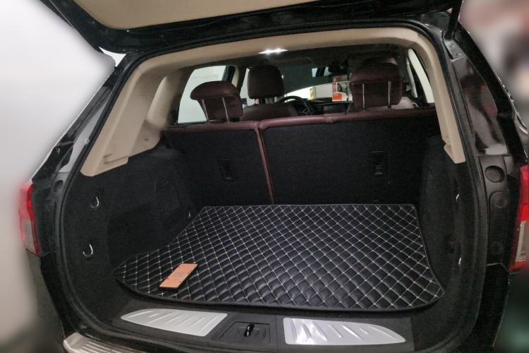 Used Buick Envision 2016 20T Two-Wheel-Drive Elite Model Trunk