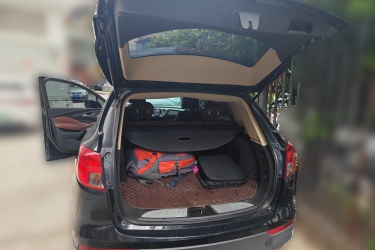 Used Buick Envision 2016 20T Two-Wheel-Drive Elite Model Trunk