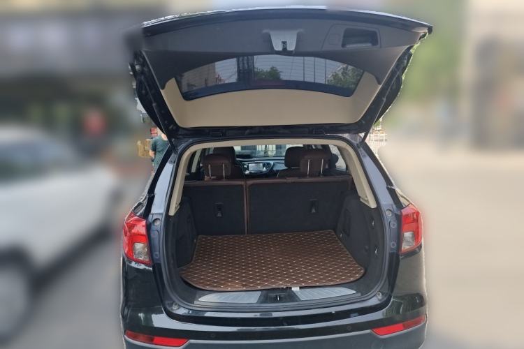 Used Buick Envision 2016 20T Two-Wheel-Drive Elite Model Trunk