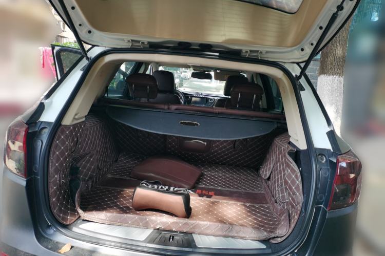 Used Buick Envision 2016 20T Two-Wheel-Drive Elite Model Trunk