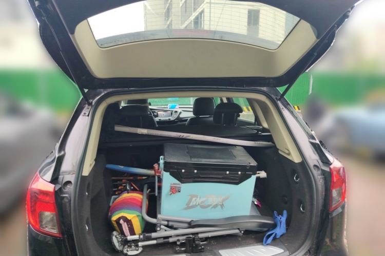Used Buick Envision 2016 20T Two-Wheel-Drive Elite Model Trunk