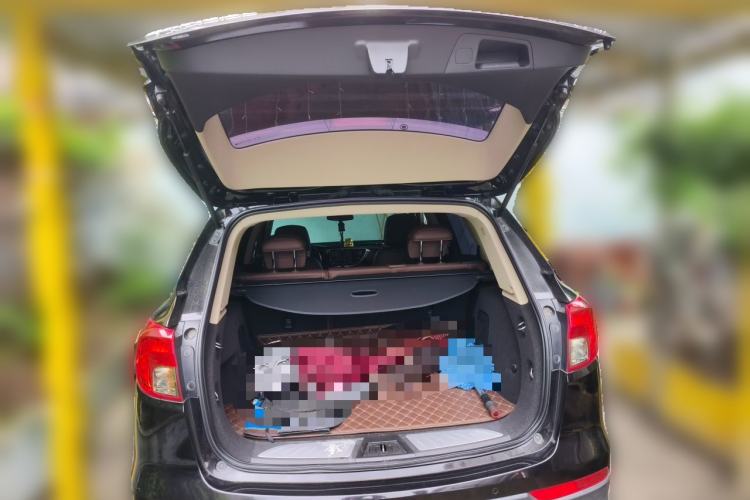 Used Buick Envision 2016 20T Two-Wheel-Drive Elite Model Trunk