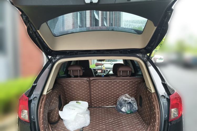 Used Buick Envision 2016 20T Two-Wheel-Drive Elite Model Trunk