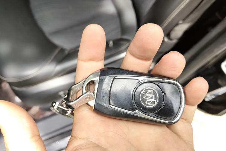 Used Buick Envision 2016 20T Two-Wheel Drive Leading Version Vehicle Key