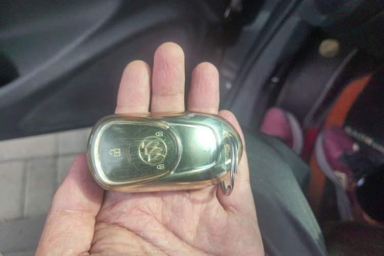 Used Buick Envision 2016 20T Two-Wheel-Drive Elite Model Vehicle Key