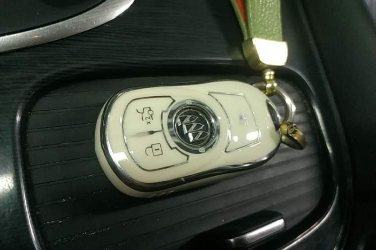 Used Buick Envision 2016 20T Two-Wheel-Drive Elite Model Vehicle Key