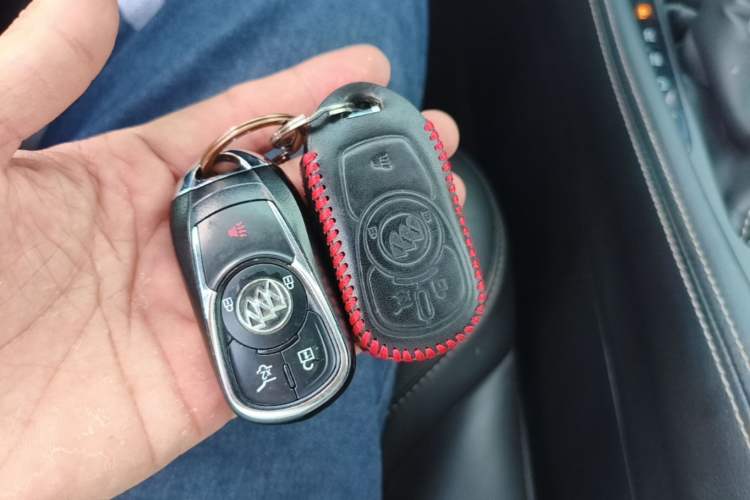 Used Buick Envision 2016 28T Four-Wheel Drive Elite Version Vehicle Key
