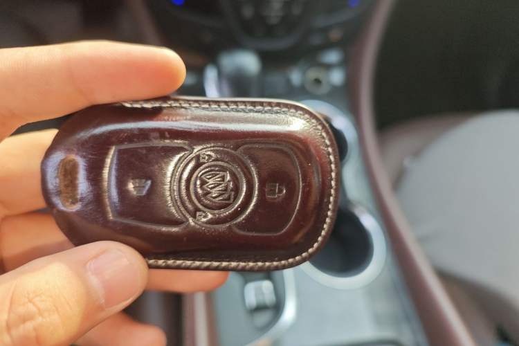 Used Buick Envision 2016 20T Two-Wheel-Drive Elite Model Vehicle Key