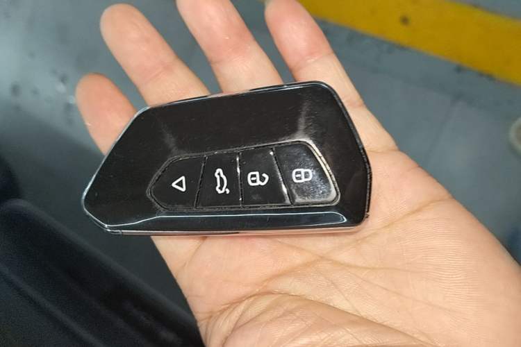 Used Buick Envision 2016 28T Four-Wheel Drive Elite Version Vehicle Key