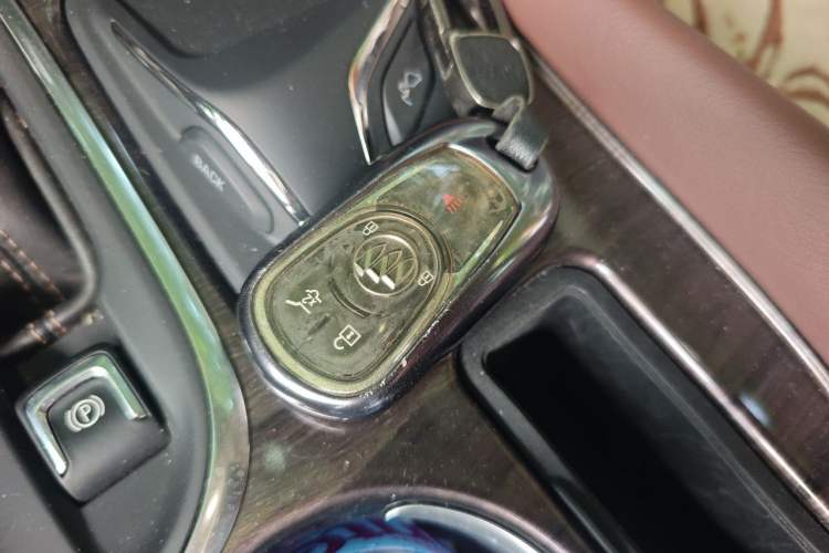 Used Buick Envision 2016 28T All-Wheel-Drive All-Terrain Sport Flagship Edition Vehicle Key