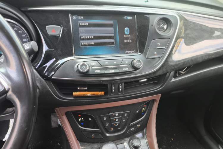 Used Buick Envision 2016 28T Four-Wheel Drive Elite Version Audio And AC Panel