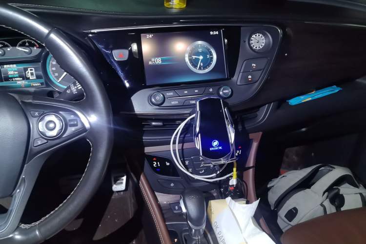 Used Buick Envision 2016 20T Two-Wheel-Drive Elite Model Audio And AC Panel