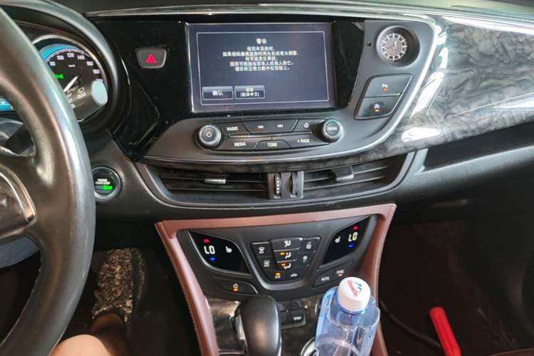 Used Buick Envision 2016 28T Four-Wheel Drive Elite Version Audio And AC Panel