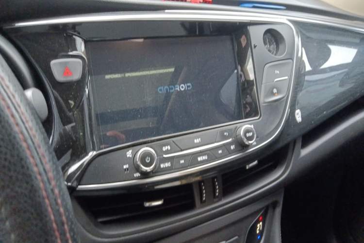 Used Buick Envision 2016 20T Two-Wheel Drive Leading Version Audio And AC Panel