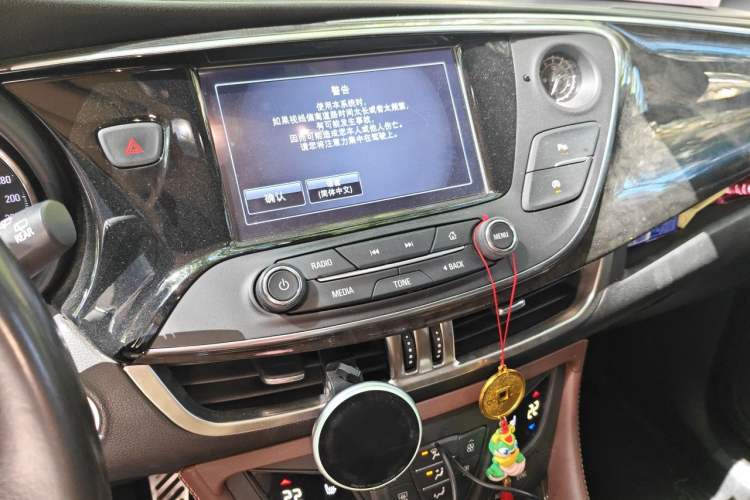 Used Buick Envision 2016 20T Two-Wheel-Drive Elite Model Audio And AC Panel
