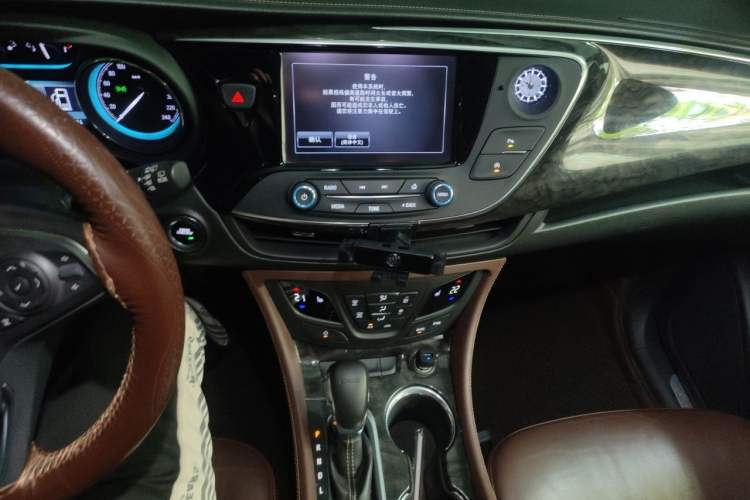 Used Buick Envision 2016 20T Two-Wheel-Drive Elite Model Audio And AC Panel