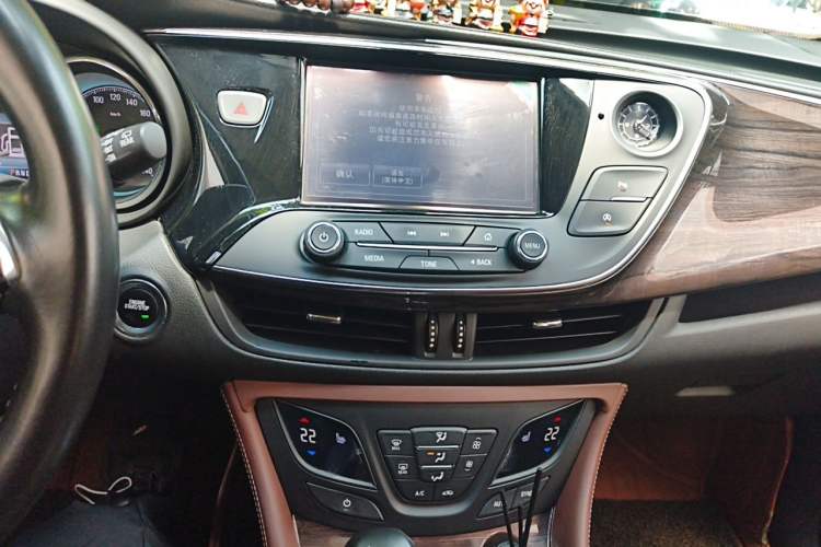 Used Buick Envision 2016 20T Two-Wheel-Drive Elite Model Audio And AC Panel