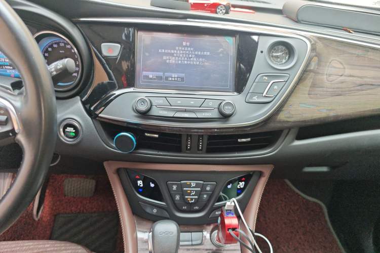 Used Buick Envision 2016 20T Four-Wheel Drive Luxury Model Audio And AC Panel