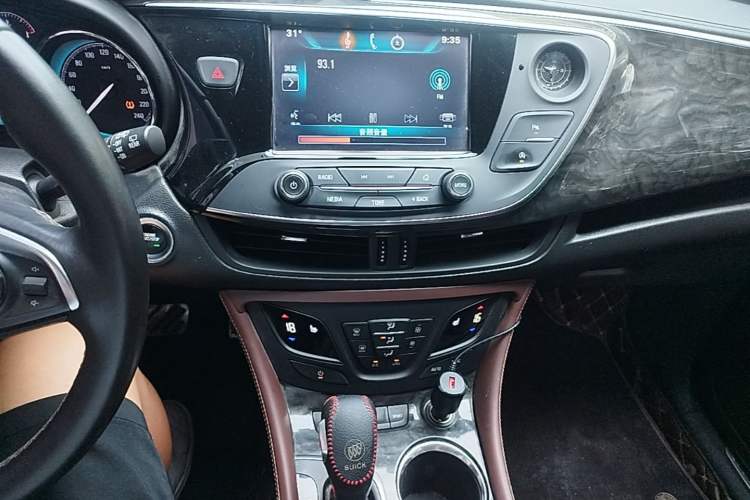 Used Buick Envision 2016 28T Four-Wheel Drive Elite Version Audio And AC Panel