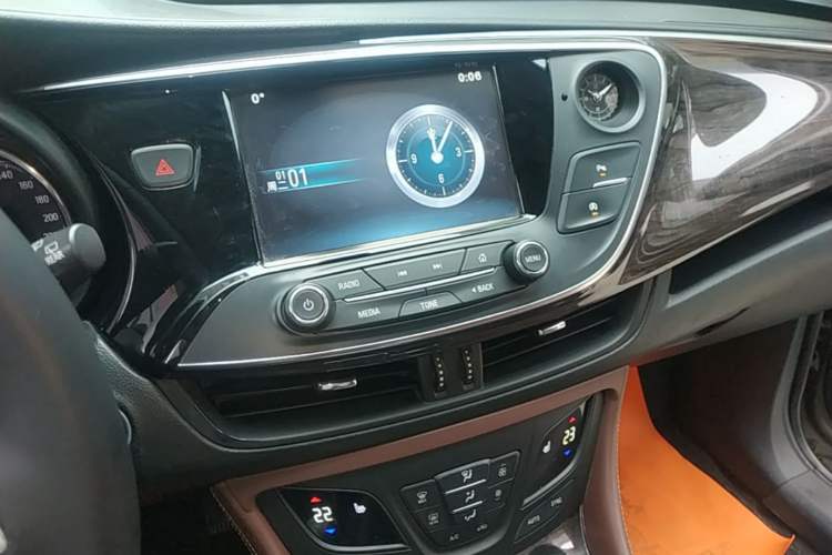 Used Buick Envision 2016 28T Four-Wheel Drive Elite Version Audio And AC Panel