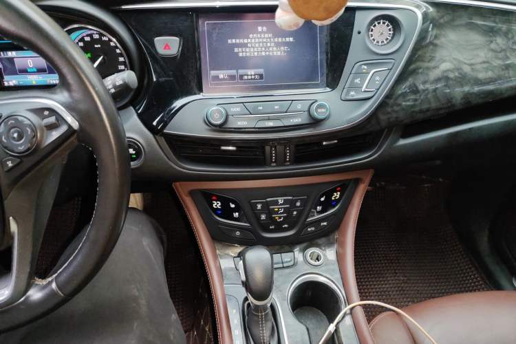 Used Buick Envision 2016 28T Four-Wheel Drive Luxury Model Audio And AC Panel