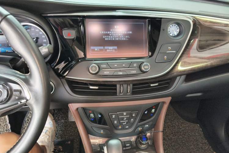Used Buick Envision 2016 28T Four-Wheel Drive Elite Version Audio And AC Panel