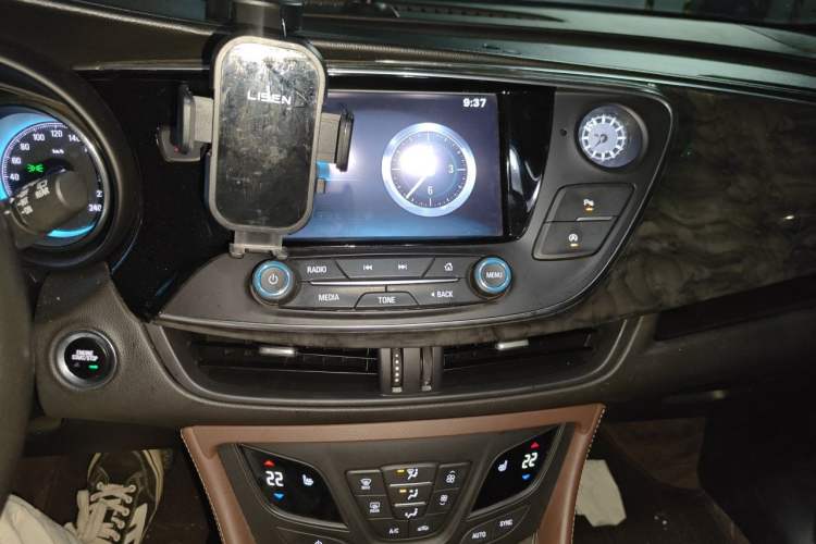 Used Buick Envision 2016 28T Four-Wheel Drive Elite Version Audio And AC Panel
