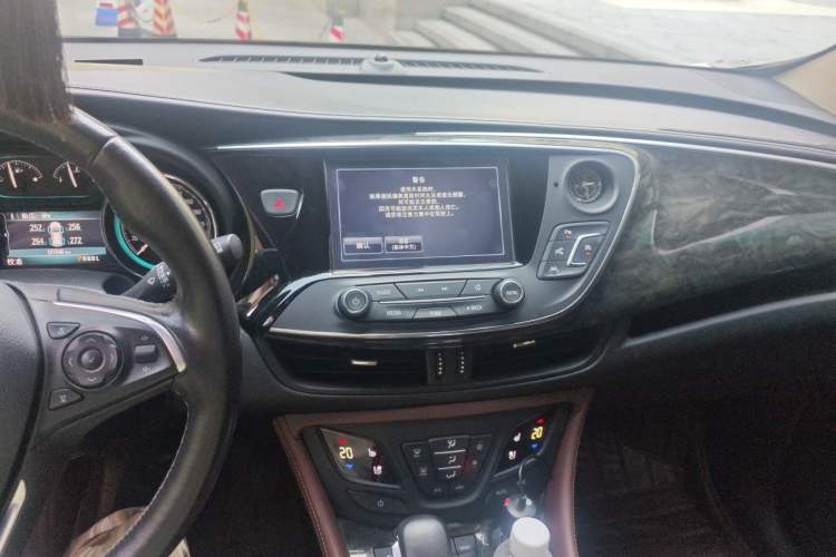 Used Buick Envision 2016 28T Four-Wheel Drive Luxury Model Audio And AC Panel