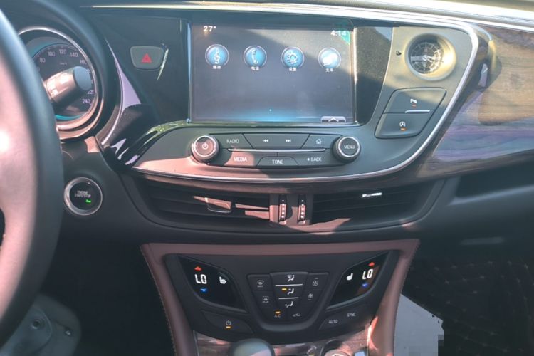 Used Buick Envision 2016 20T Two-Wheel-Drive Elite Model Audio And AC Panel
