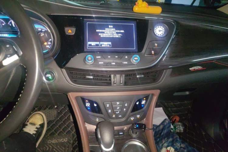 Used Buick Envision 2016 28T Four-Wheel Drive Elite Version Audio And AC Panel
