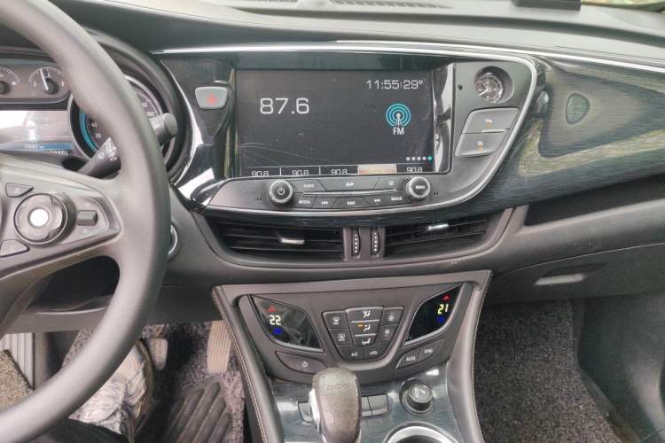 Used Buick Envision 2016 20T Two-Wheel-Drive Elite Model Audio And AC Panel