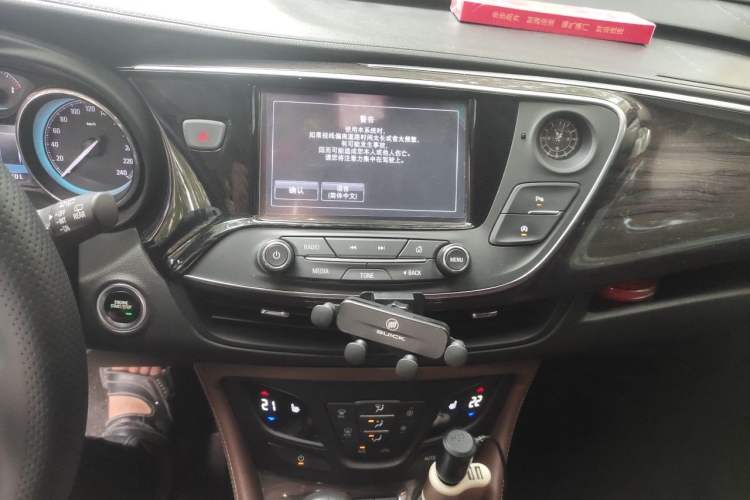 Used Buick Envision 2016 20T Two-Wheel-Drive Elite Model Audio And AC Panel
