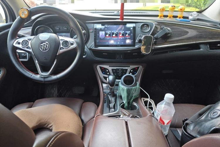 Used Buick Envision 2016 28T Four-Wheel Drive Luxury Model Center Console