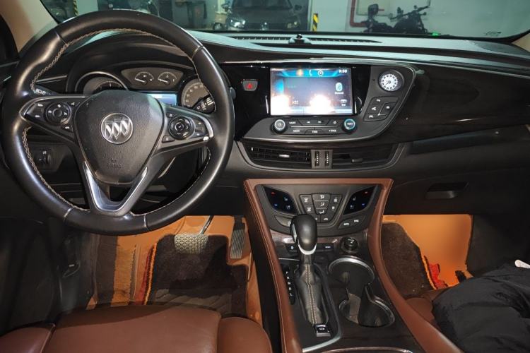Used Buick Envision 2016 28T Four-Wheel Drive Luxury Model Center Console