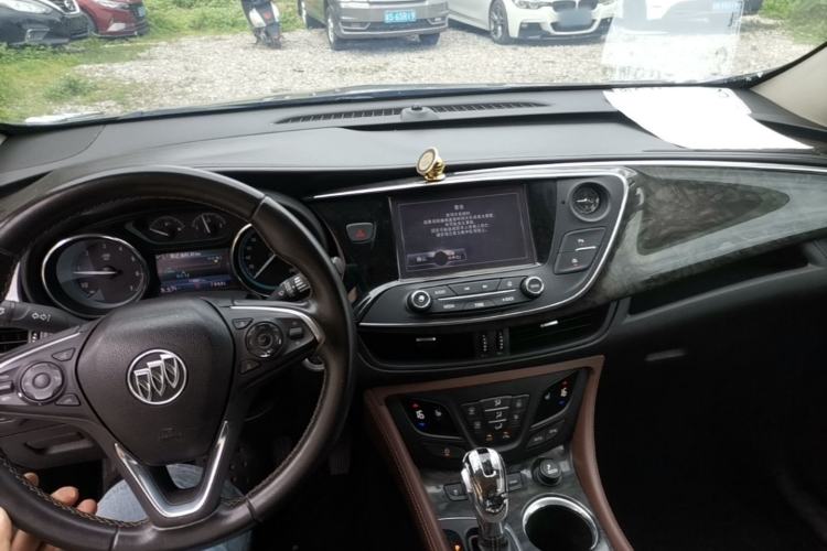 Used Buick Envision 2016 28T Four-Wheel Drive Elite Version Center Console